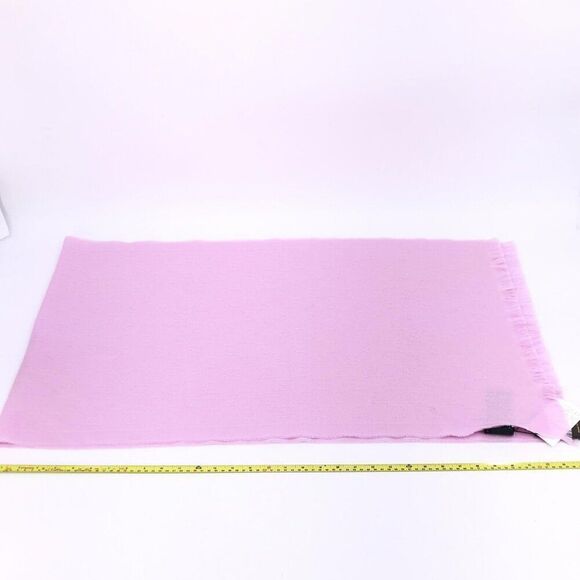 NWT GUCCI Baby Pink Wool GG Logo Scarf with Box Giftable! - Picture 10 of 11